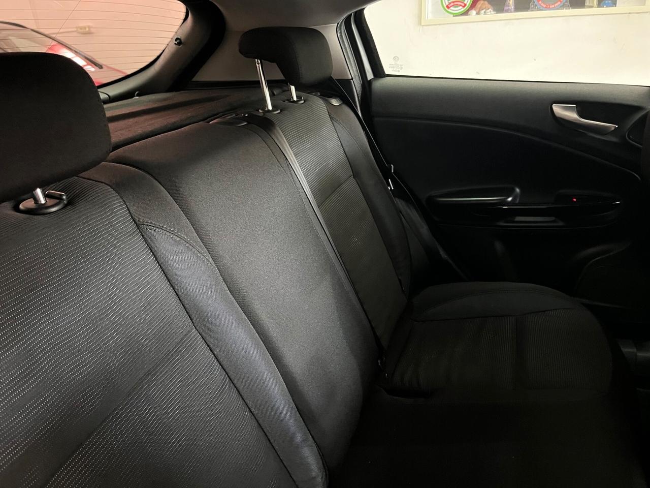 Alfa Romeo Giulietta 1.6 JTDm-2 105 CV Distinctive