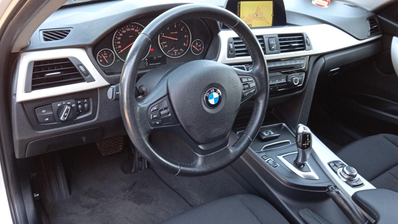 Bmw 318 318d Touring Business Advantage aut.