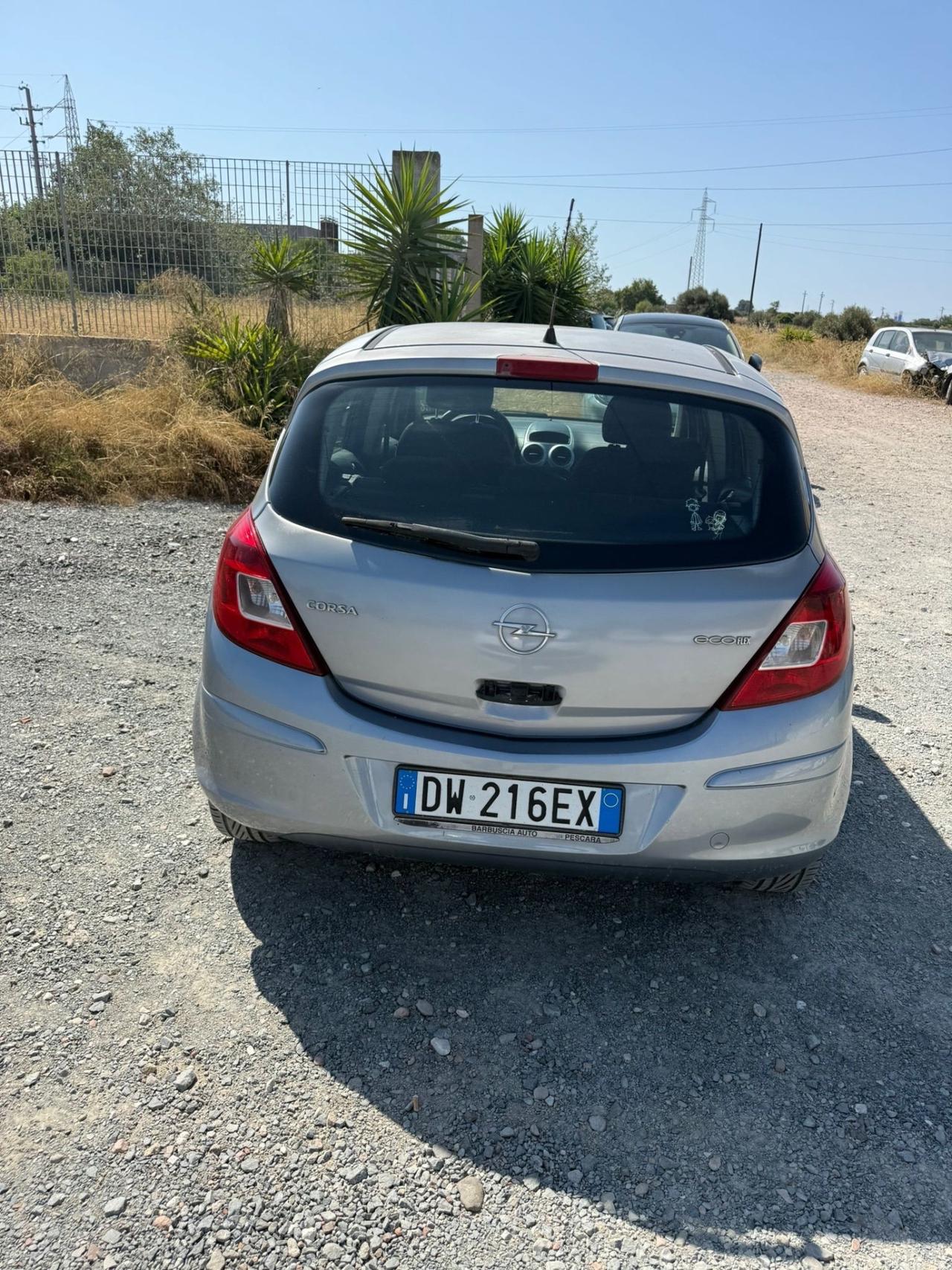 Opel Corsa 1.3 Diesel 75CV-5 porte-Neopatentati