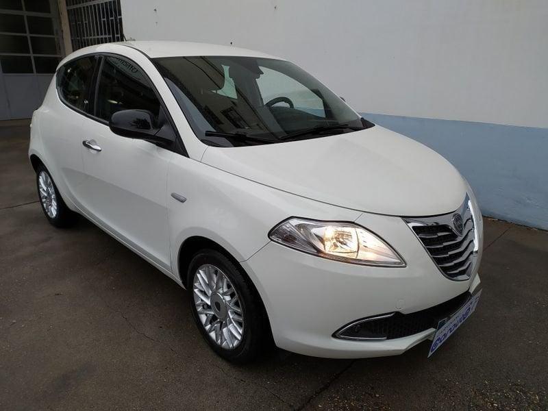 Lancia Ypsilon 1.2 69 CV 5p Gold Finanziato