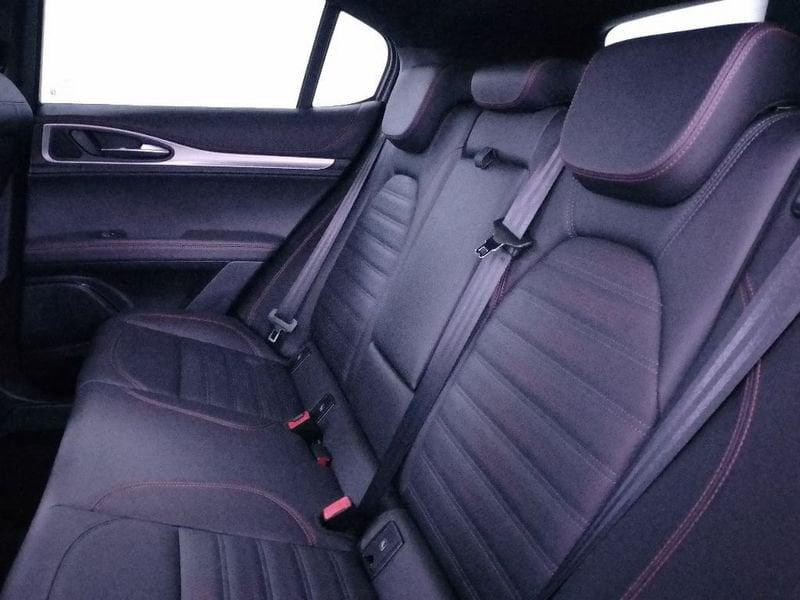 Alfa Romeo Stelvio 2.2 t Tributo Italiano Q4 210cv auto