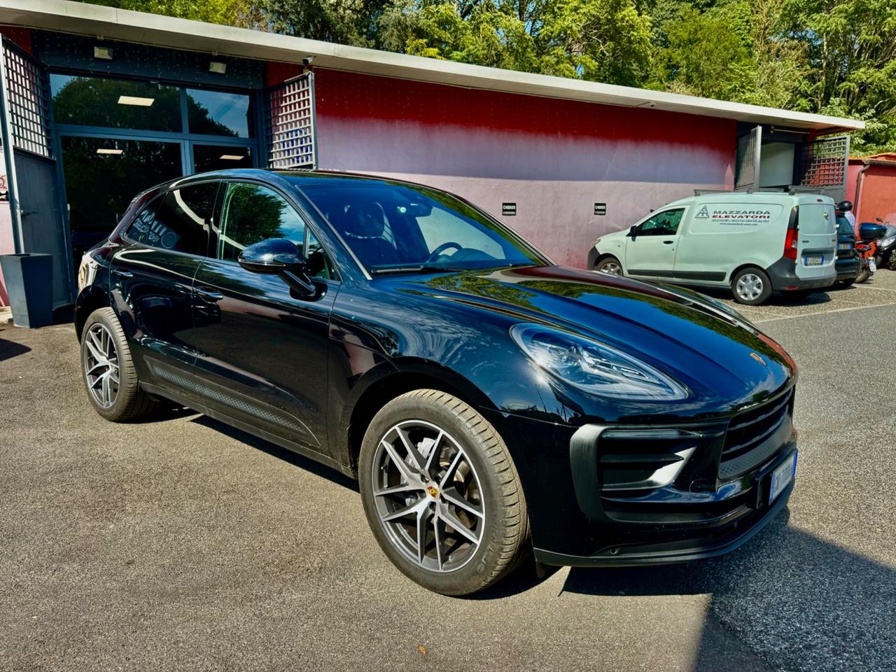 Porsche Macan 2.0 Black Chrono sport , ultimo restyling