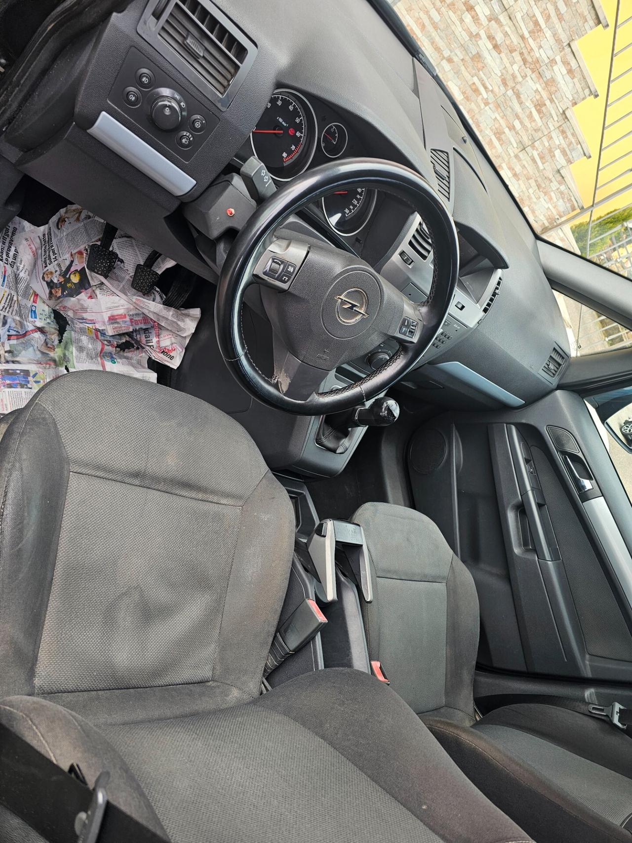 Opel Zafira 1.6 16V ecoM 94CV Club