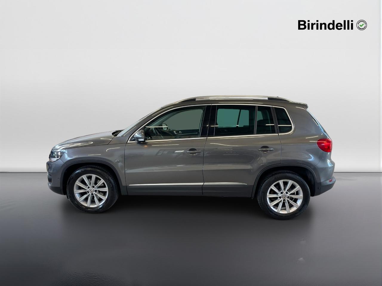 VOLKSWAGEN Tiguan 1ª serie - Tiguan 2.0 TDI 110 CV Sport & Style BlueMotion Technology