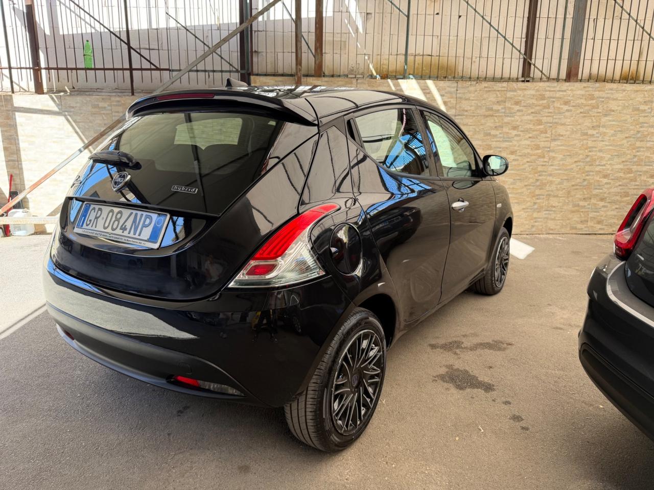 Lancia Ypsilon 1.0 benzina 2023 SOLO 14000km