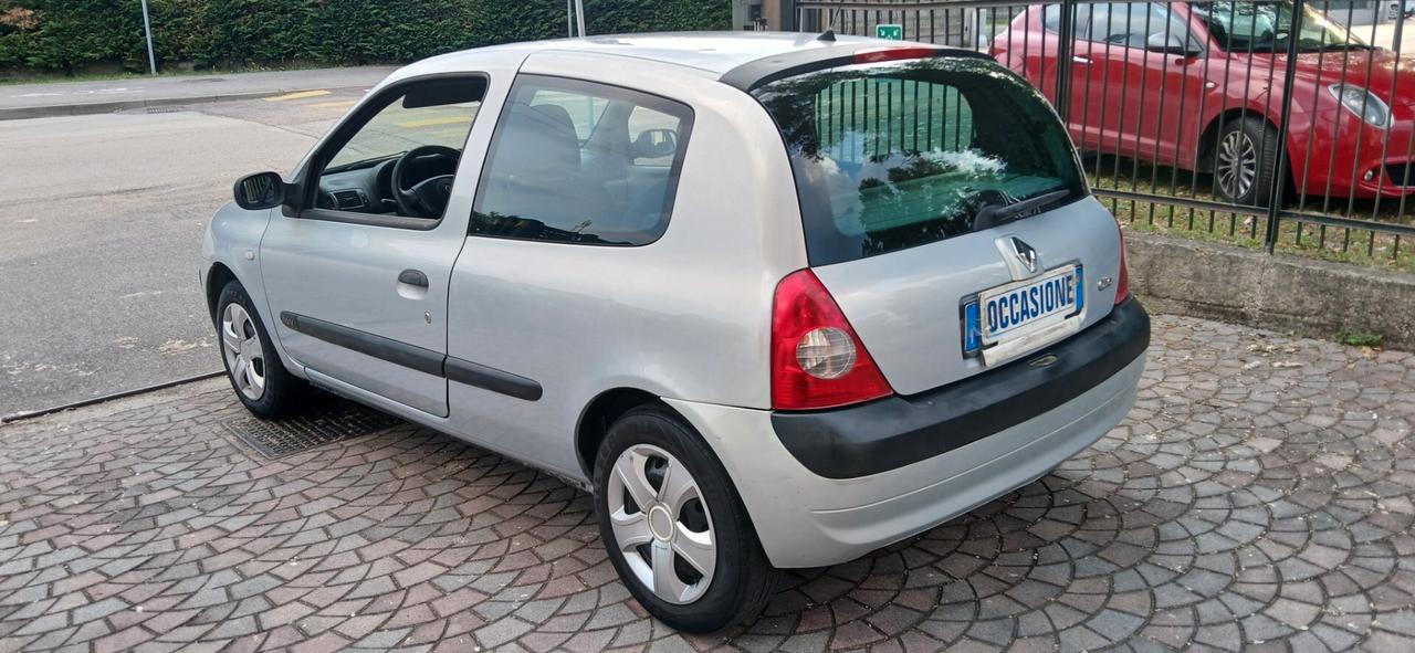 Renault Clio 1.2 16v neopatentati benzina