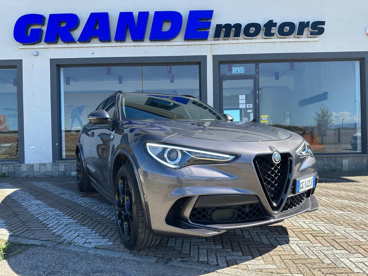 Alfa Romeo Stelvio 2.9 Bi-Turbo V6 510 CV AT8 QUADRIFOGLIO VERDE TETTO + AKRAPOVIC