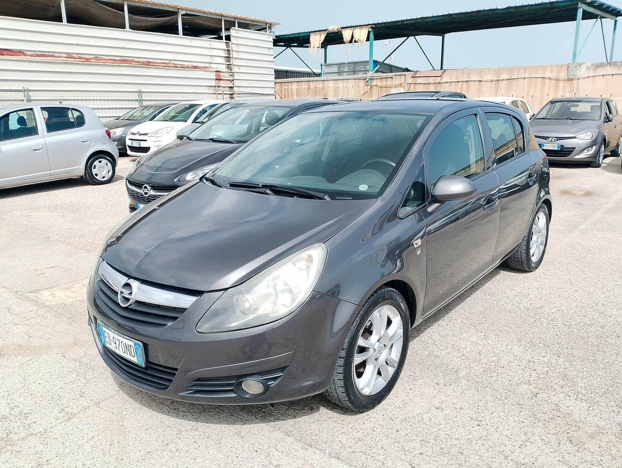 OPEL CORSA 1.2 B/GPL-CASA MADRE