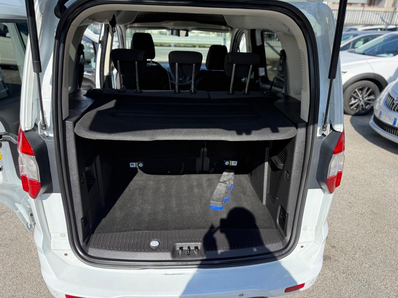 Ford Tourneo Courier Tourneo Courier 1.5 TDCI 75 CV Titanium