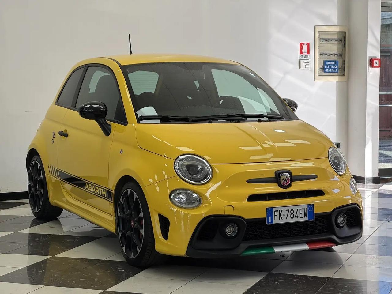 Abarth 595 1.4 Turbo T-Jet 180 CV Competizione