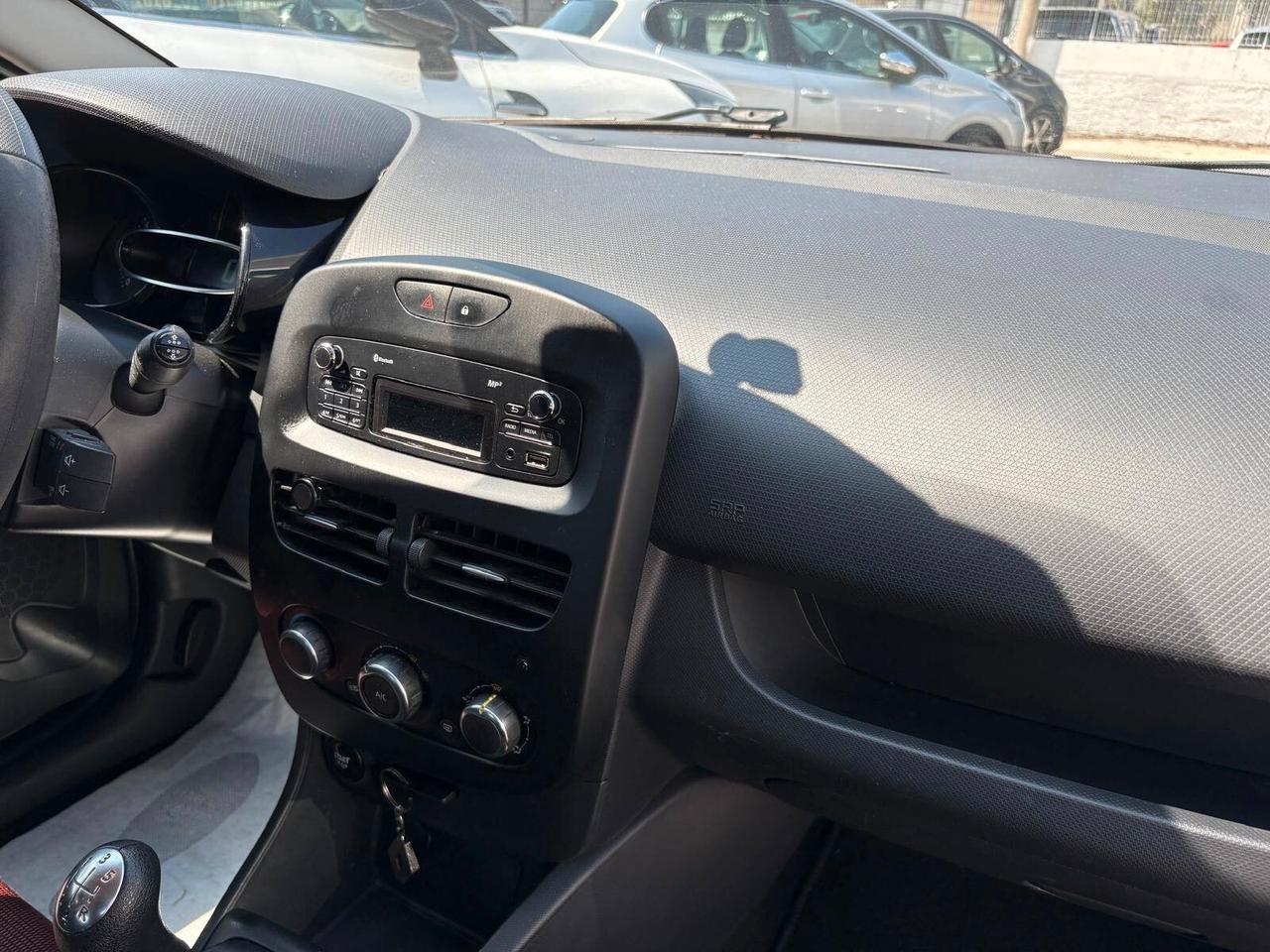 Renault Clio Sporter 1.2 75CV Live