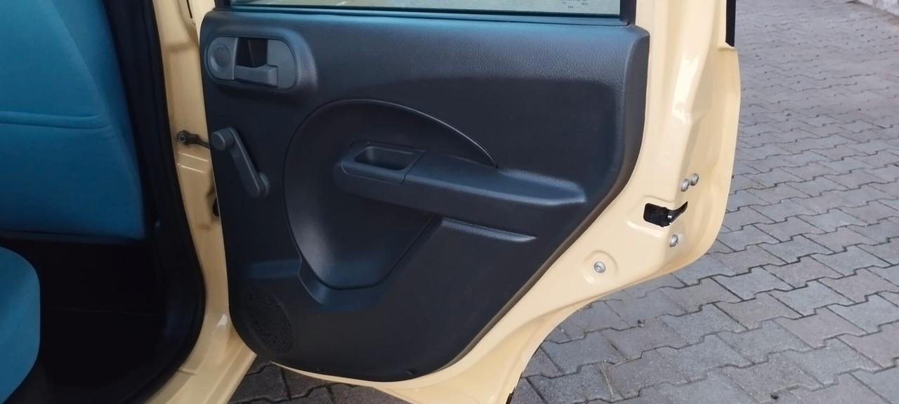 Panda 1.2 4x4 Climbing