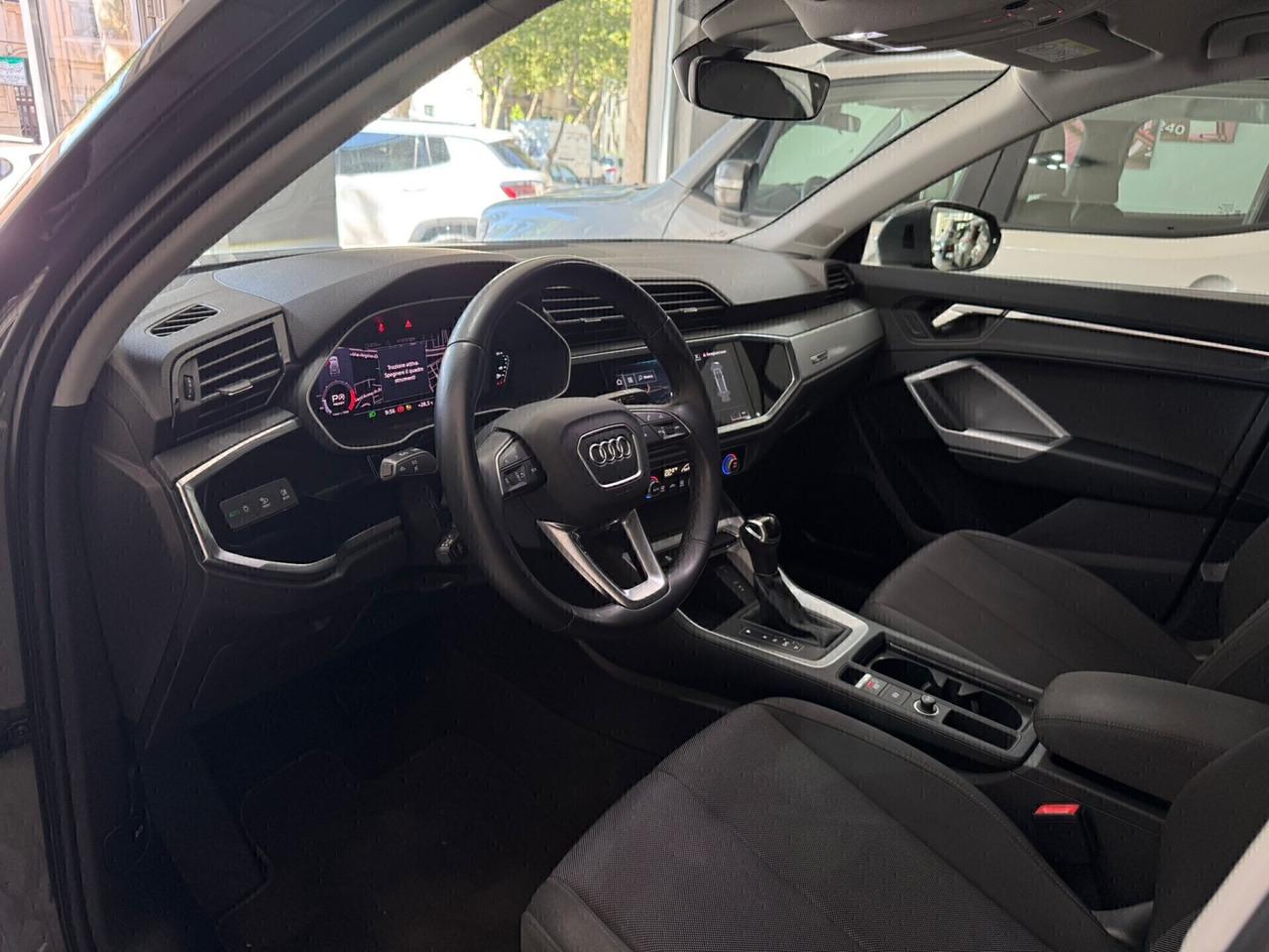 Audi Q3 35 TDI S tronic Business Advanced