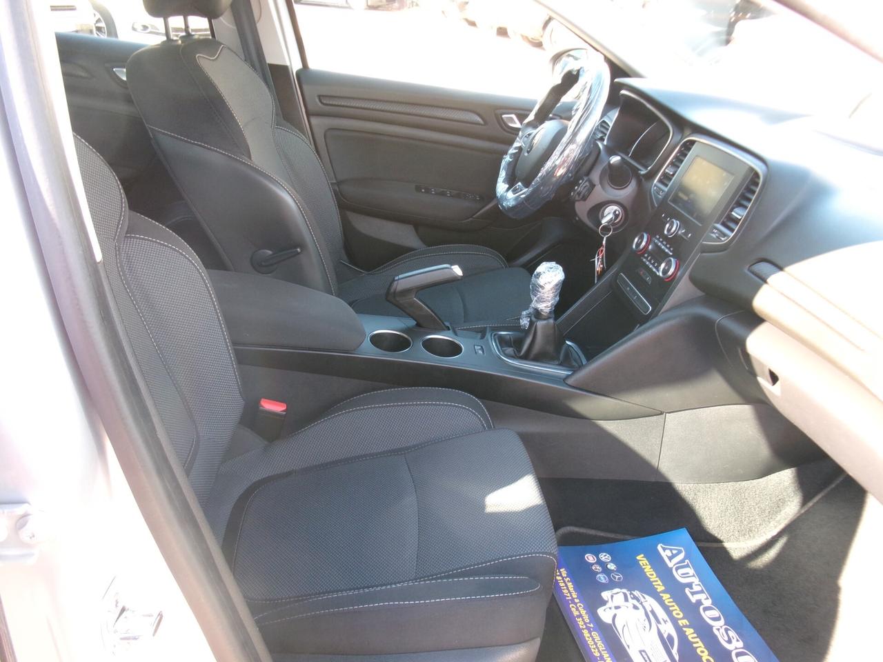 Renault Megane 1.3 TCE 115CV EURO 6D BERLINA **PERFETTA**