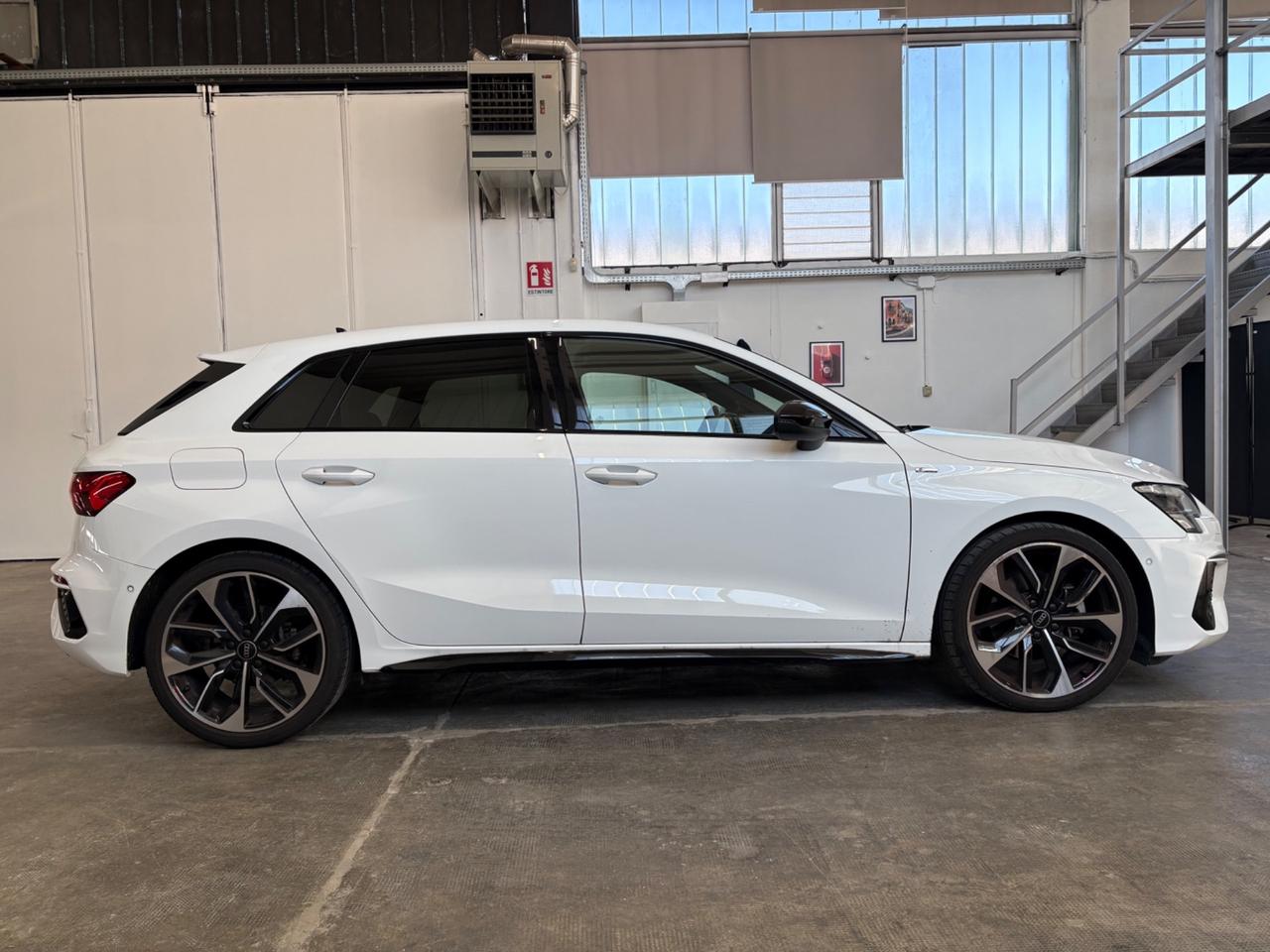 Audi A3 SPB 35 TFSI Identity Black