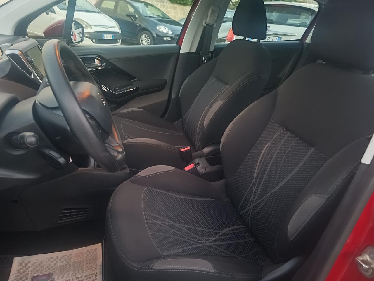 Peugeot 208 1.4 HDi - anno 2013