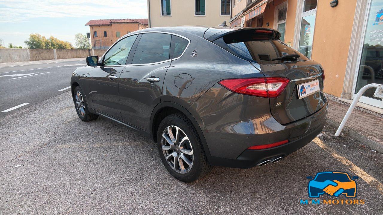 Maserati Levante 3.0 V6 Granlusso 250cv auto