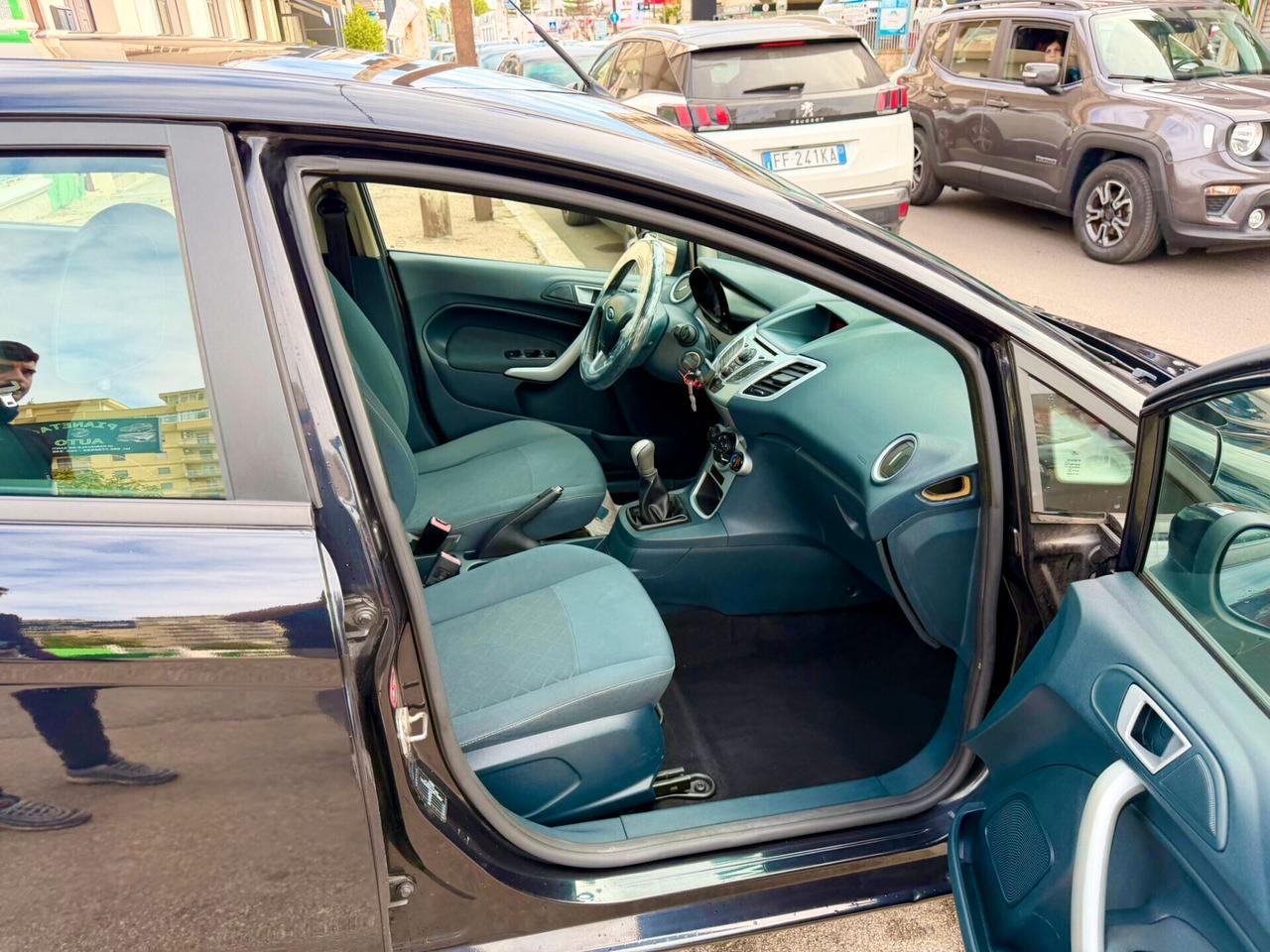 Ford Fiesta 1.4 TDCi DIESEL 70CV 5 porte - Anno 11/2012 - NEOPATENTATO