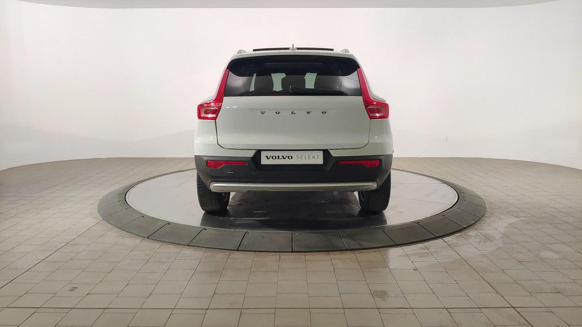 VOLVO Xc40 T2 Geartronic Momentum Pro