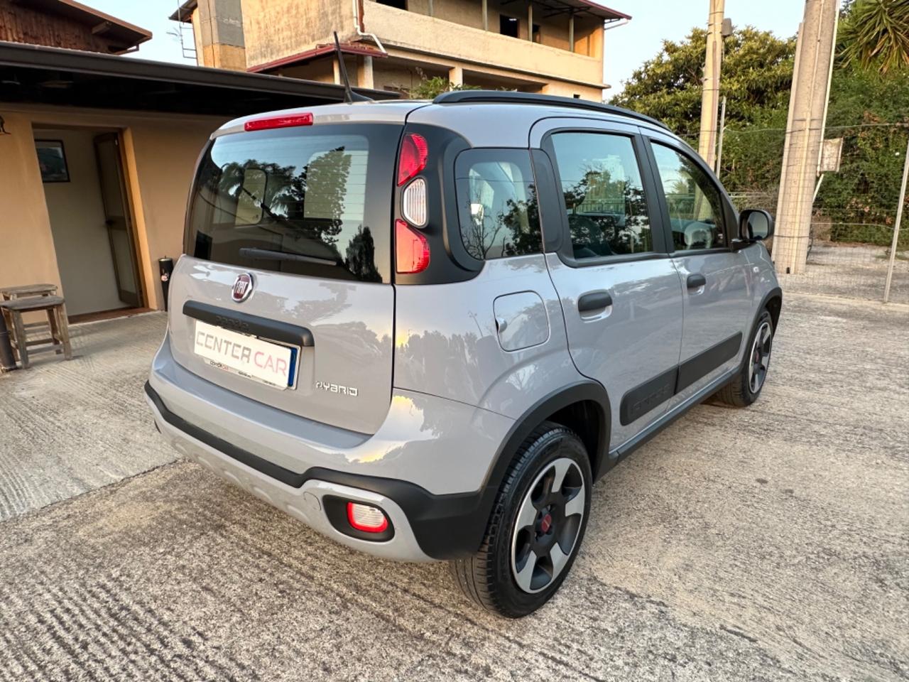 Fiat Panda 1.0 FireFly S&S Hybrid City Cross