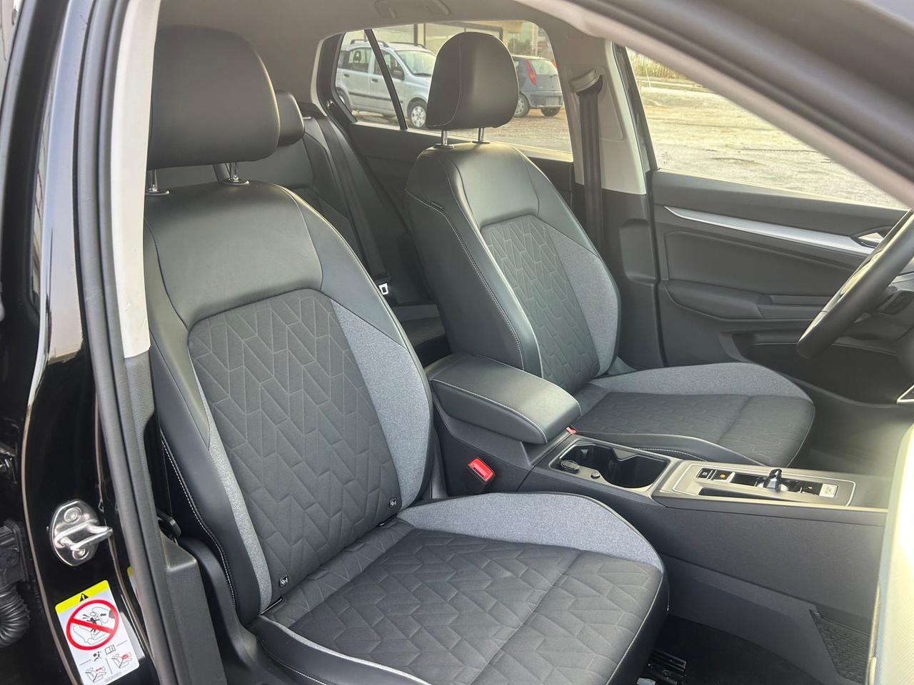 Volkswagen Golf 1.5 TSI eHybrid DSG Style