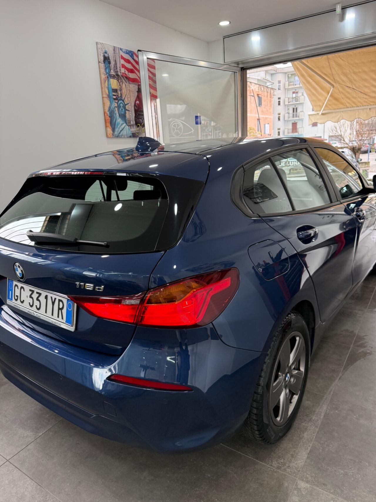 Bmw 116 116d 5p. Sport uni proprietario 15-10- 2020