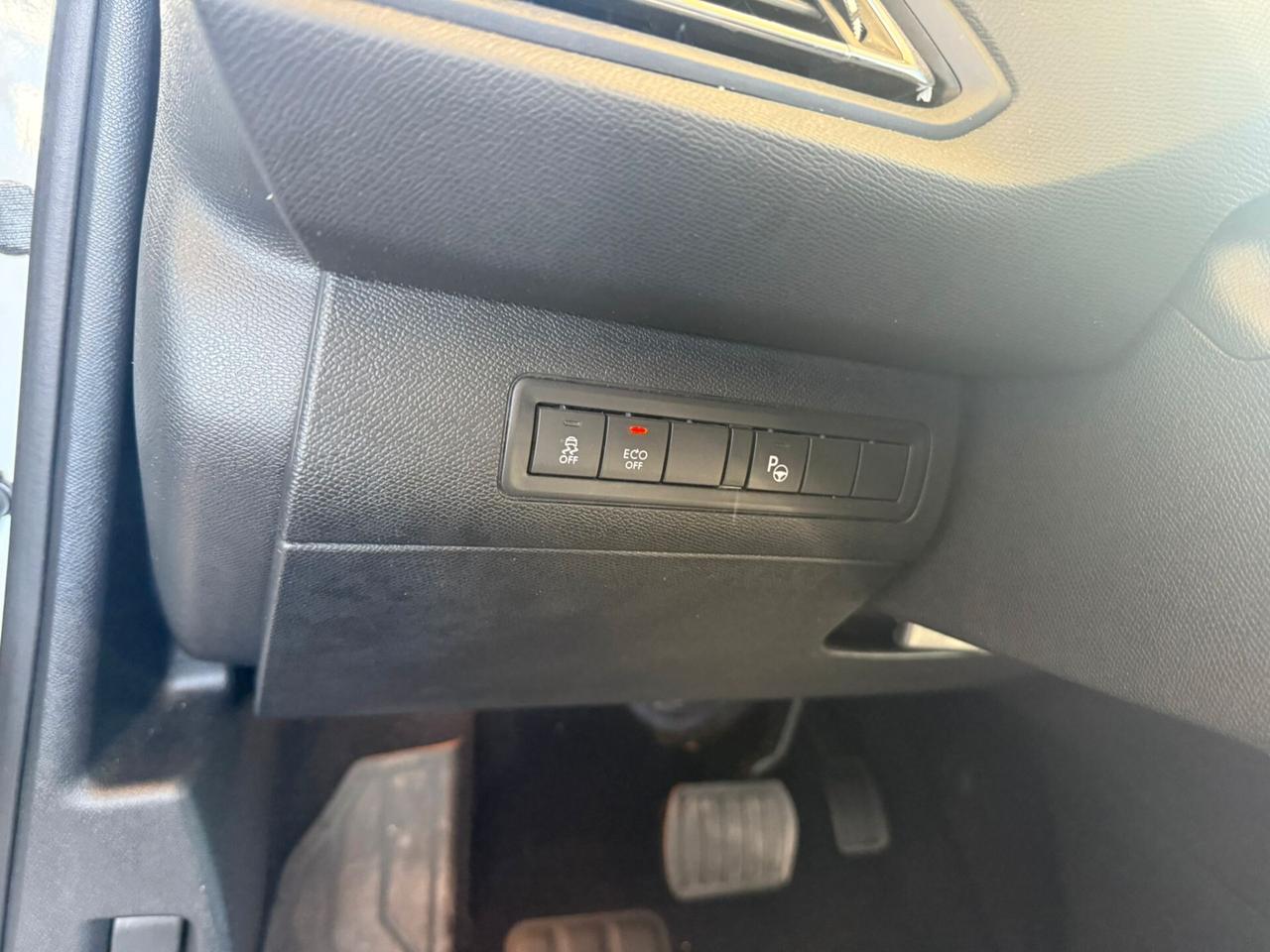 Peugeot 308 BlueHDi 120 S&S EAT6 SW Active