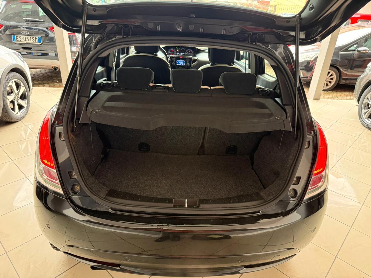 LANCIA YPSILON 1.2 GPL DEL NORD ITA 2016