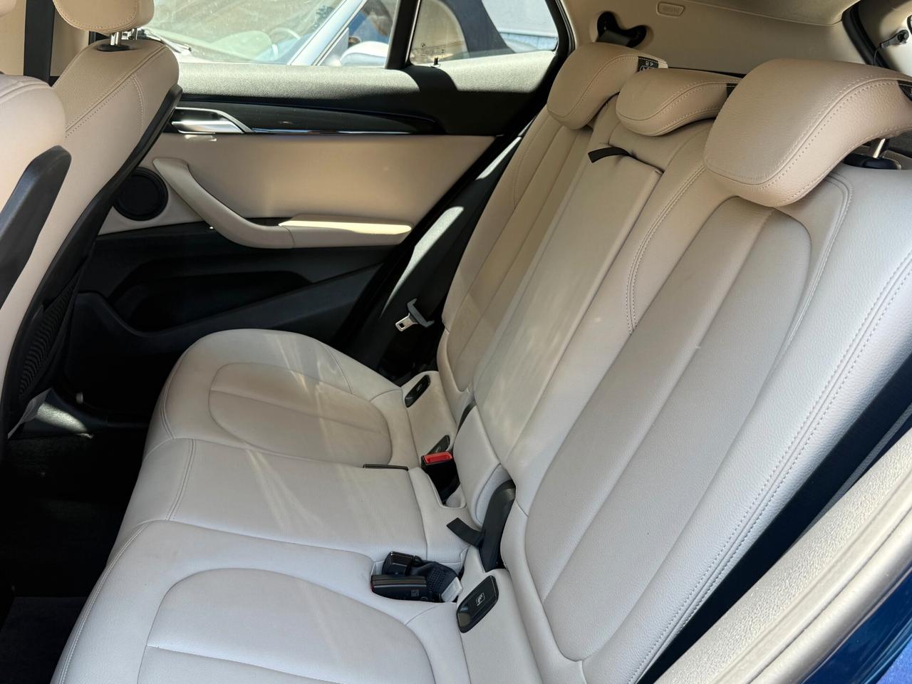 Bmw X2 sDrive18d Business-X