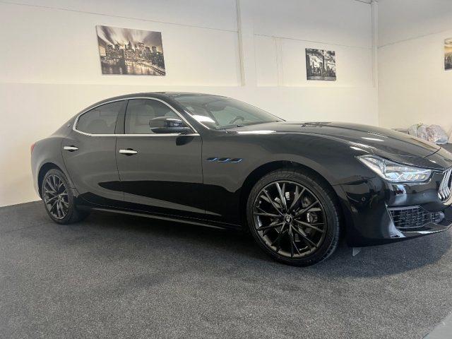 MASERATI Ghibli L4 330 CV MHEV