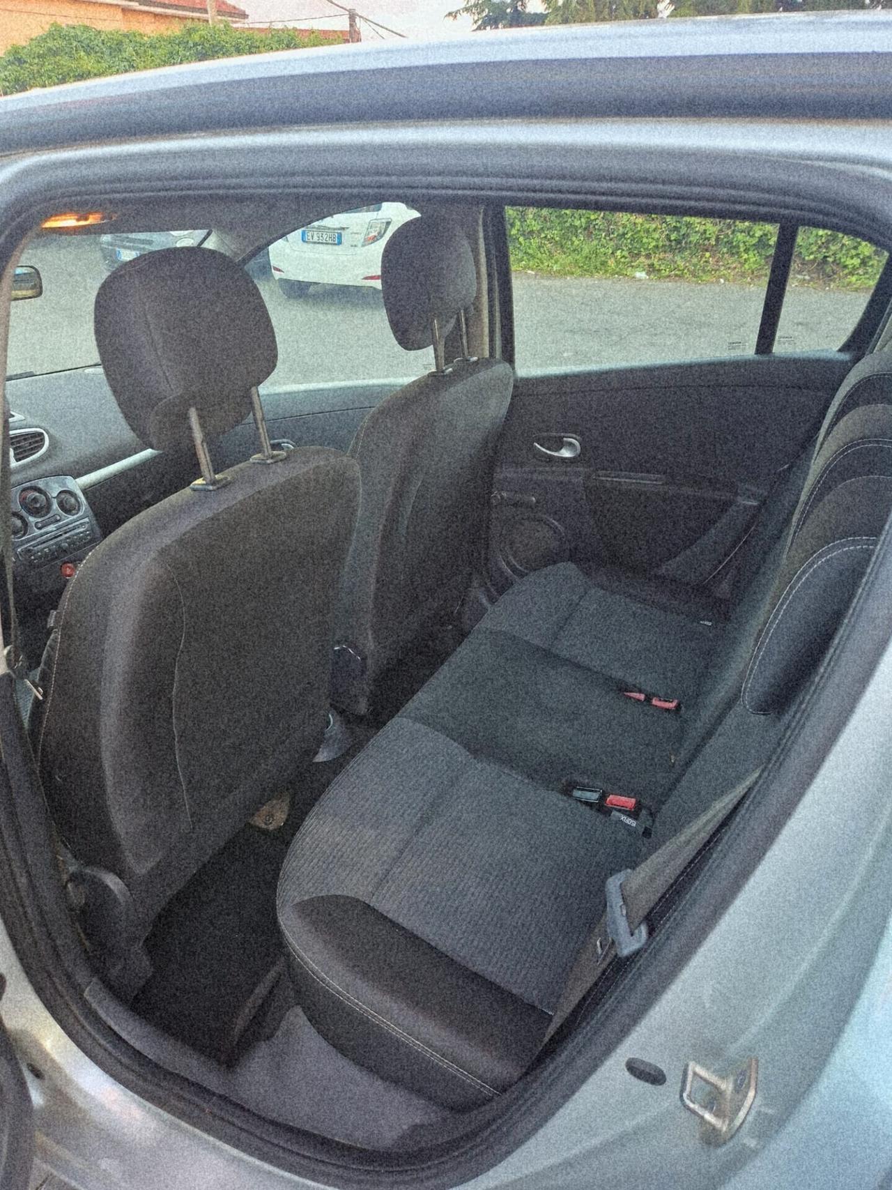 Renault Clio 1.2 69 cv GPL yahoo
