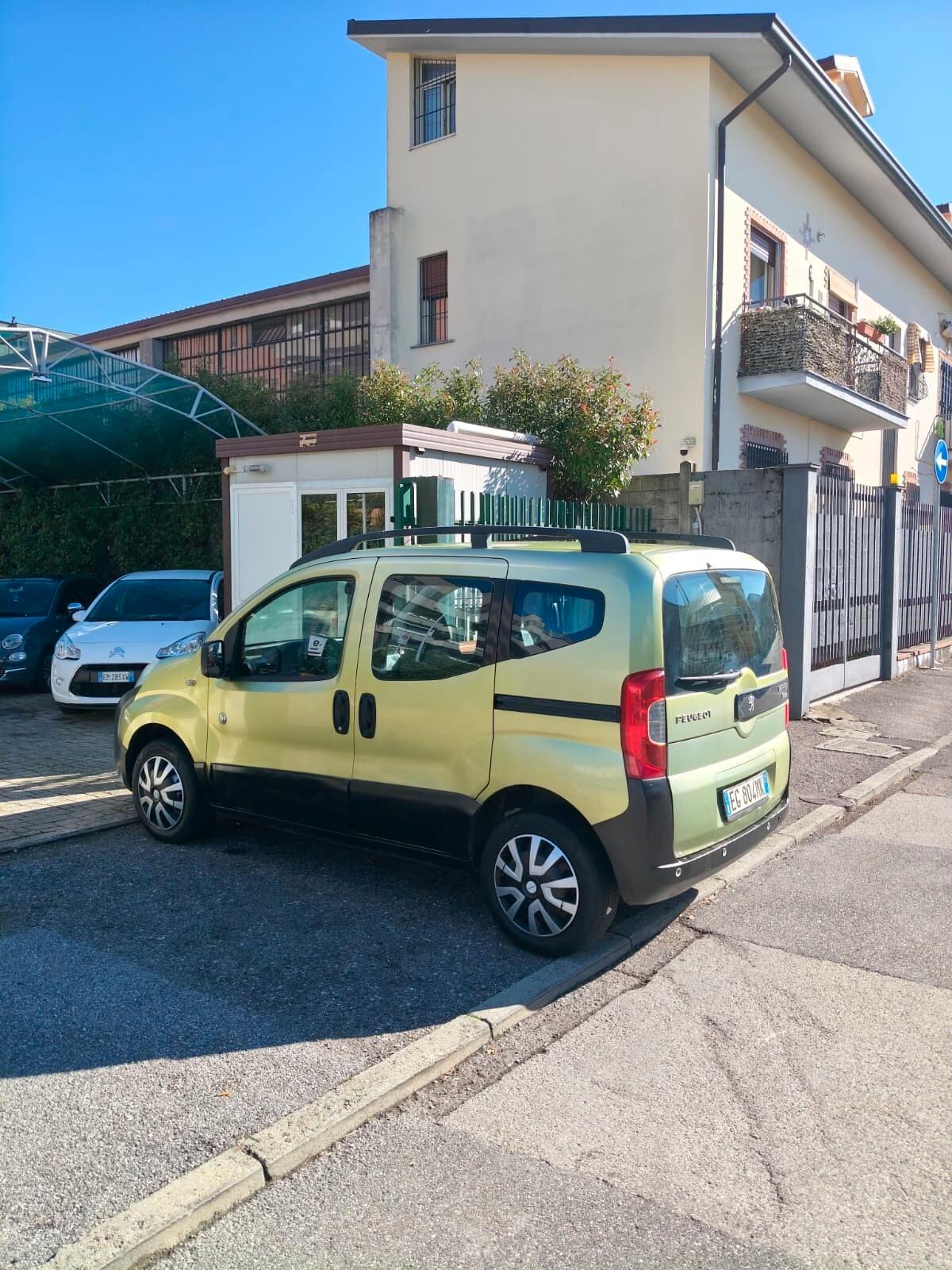 Peugeot Bipper AUTTOVETTURA TRASPORTO PERSONE