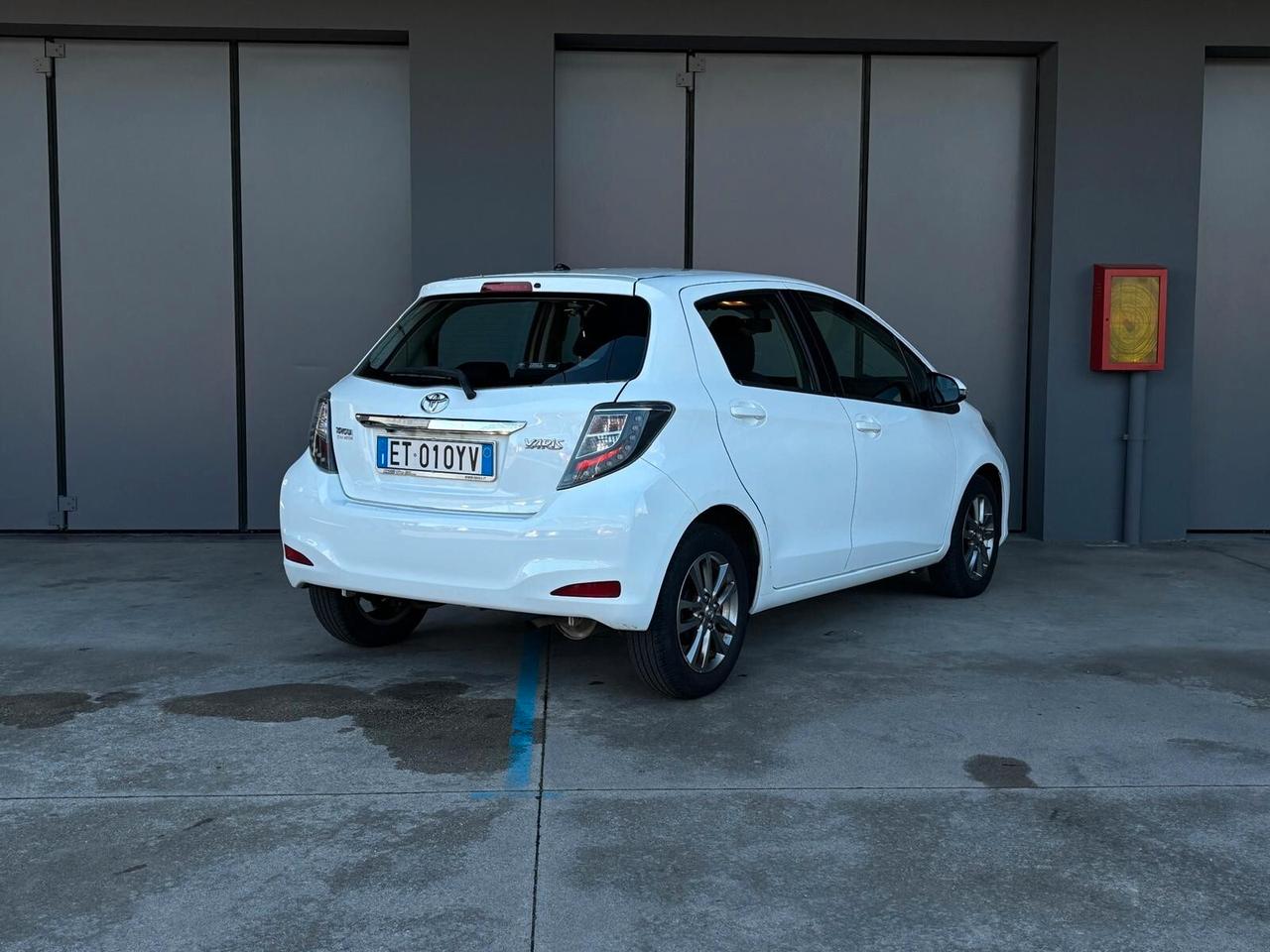 Toyota Yaris 1.0 5 porte Lounge