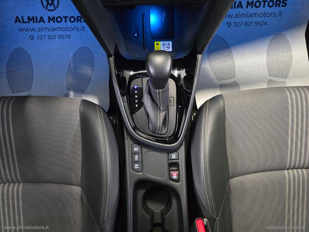 TOYOTA Yaris Cross 1.5 Hybrid 5p. E-CVT Advent.