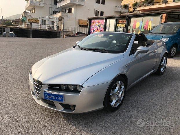 Alfa Romeo Spider 2.2 JTS