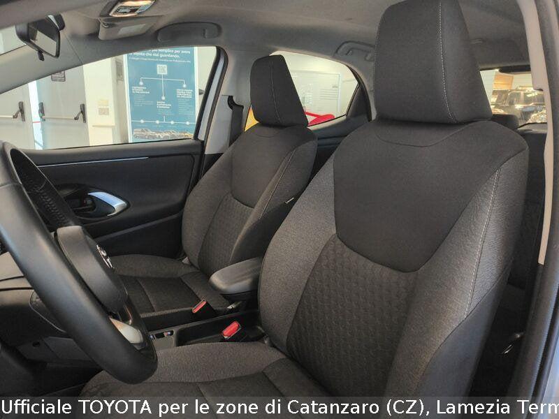 Toyota Yaris Hybrid Trend MY22