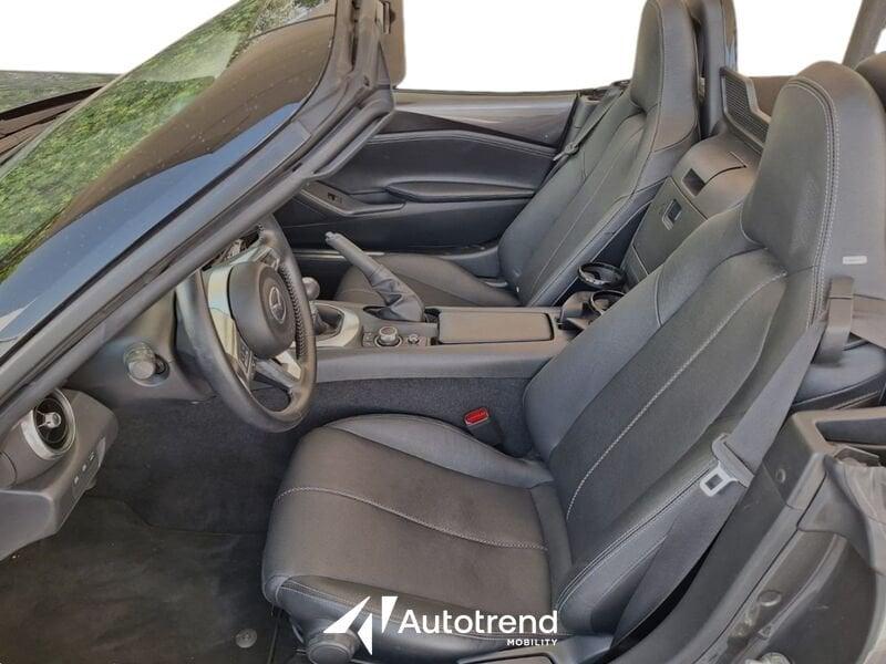 Mazda MX-5 1.5L Skyactiv-G 132 CV Soft Top Roadster Exclusive-Line