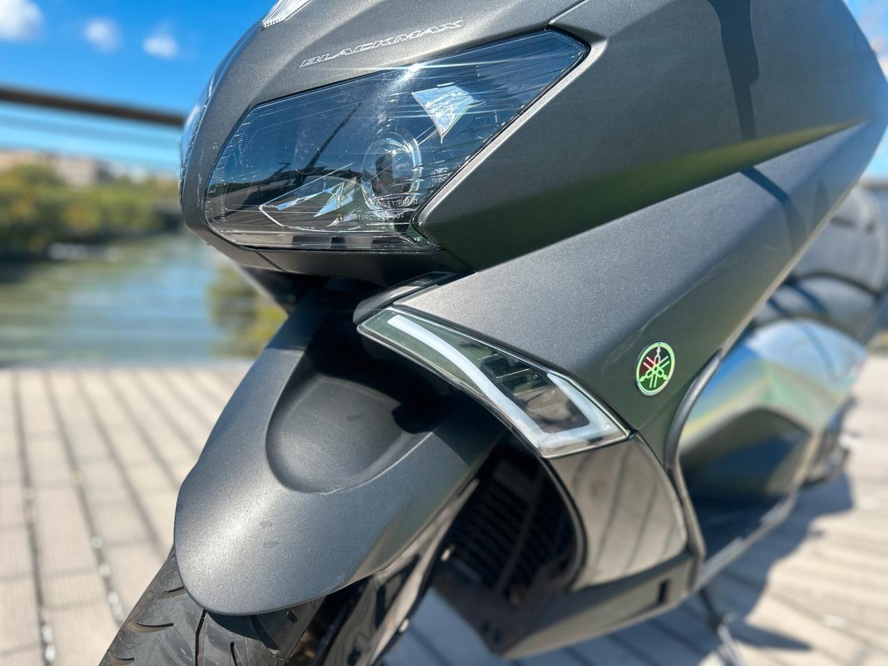 Yamaha TMax 530 4k di modifiche!!!