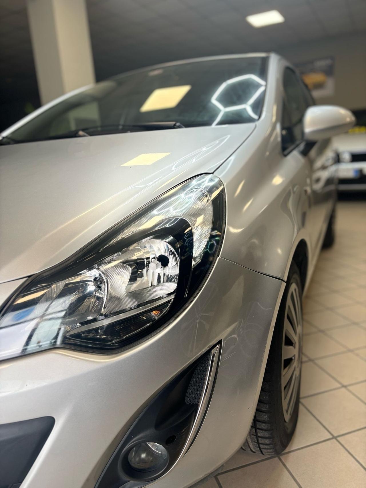 Opel Corsa 1.2 5 porte Edition