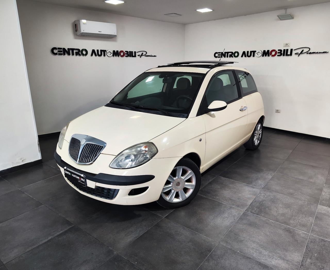 Lancia Ypsilon 1.2 16V Platino Tetto Apribile