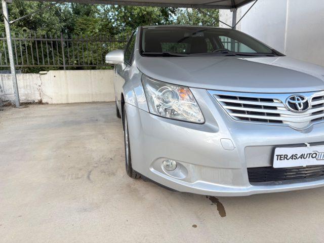 TOYOTA Avensis 2.0 D-4D KM E MOTORE ORIGINALI TAGLIANDI CERTIFICA