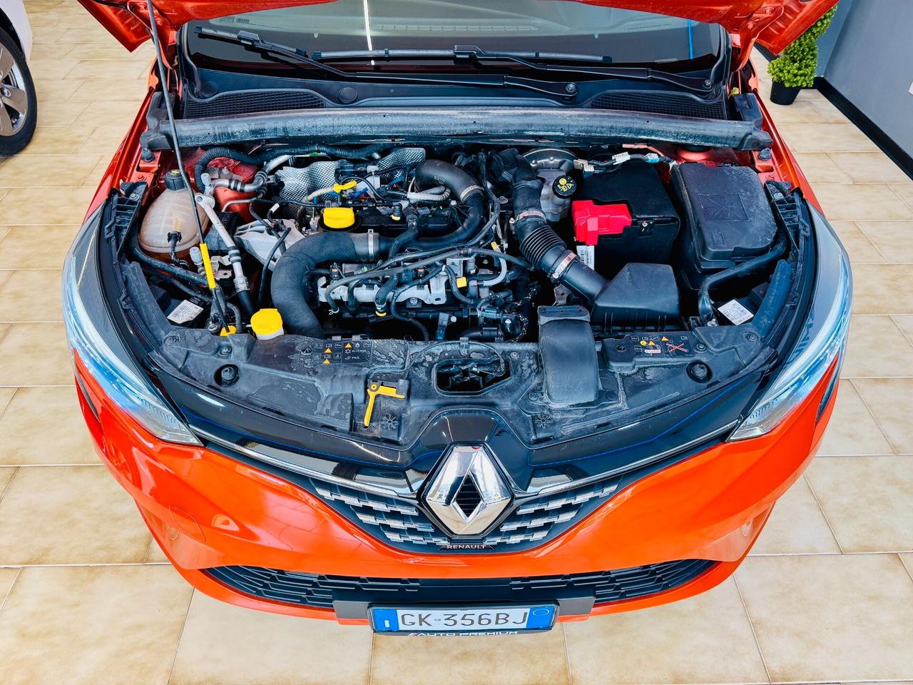 Renault Clio TCe 100 CV GPL Full-LED / Navi / RetroCam.