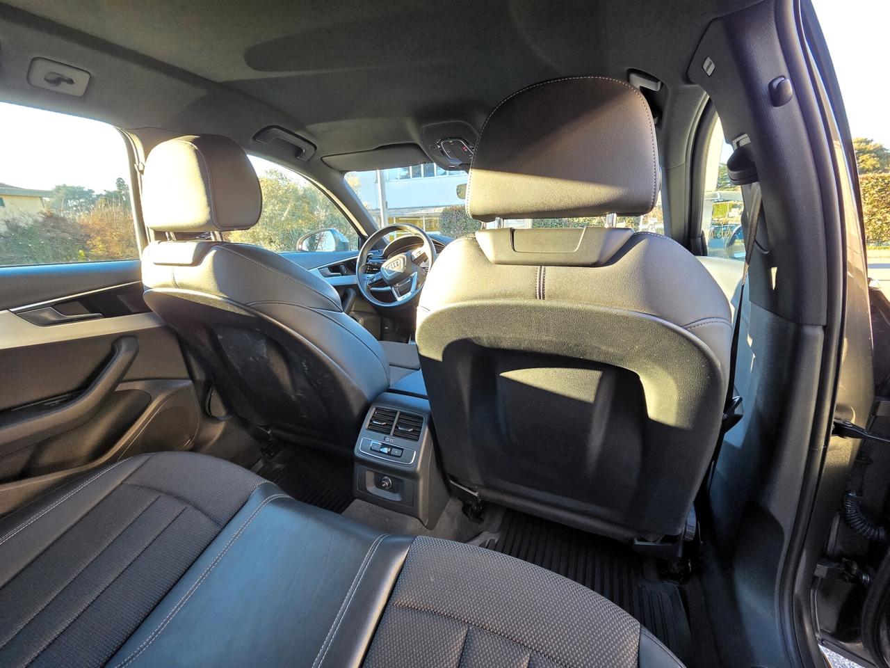 Audi A4 Avant 35 TDI/163 CV S tronic line edition