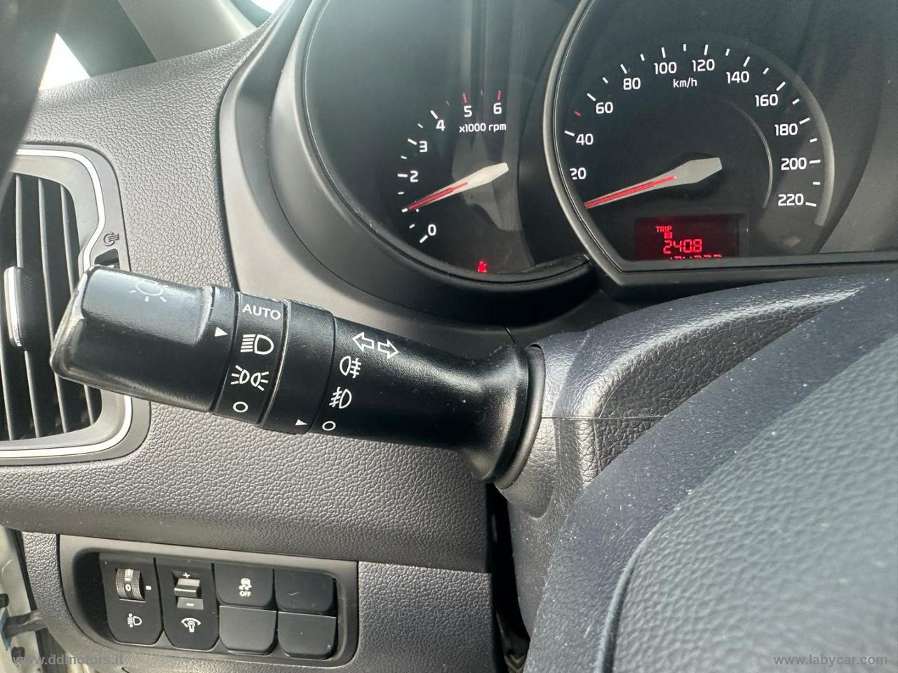 KIA Rio 1.1 CRDi 5p. Cool *NEOPATENTATI*