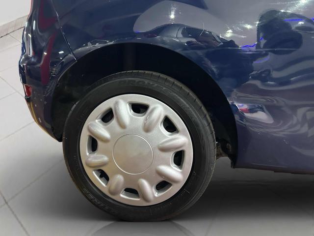 FORD Fiesta 1.4 3 porte Bz.- GPL Black & White Edition