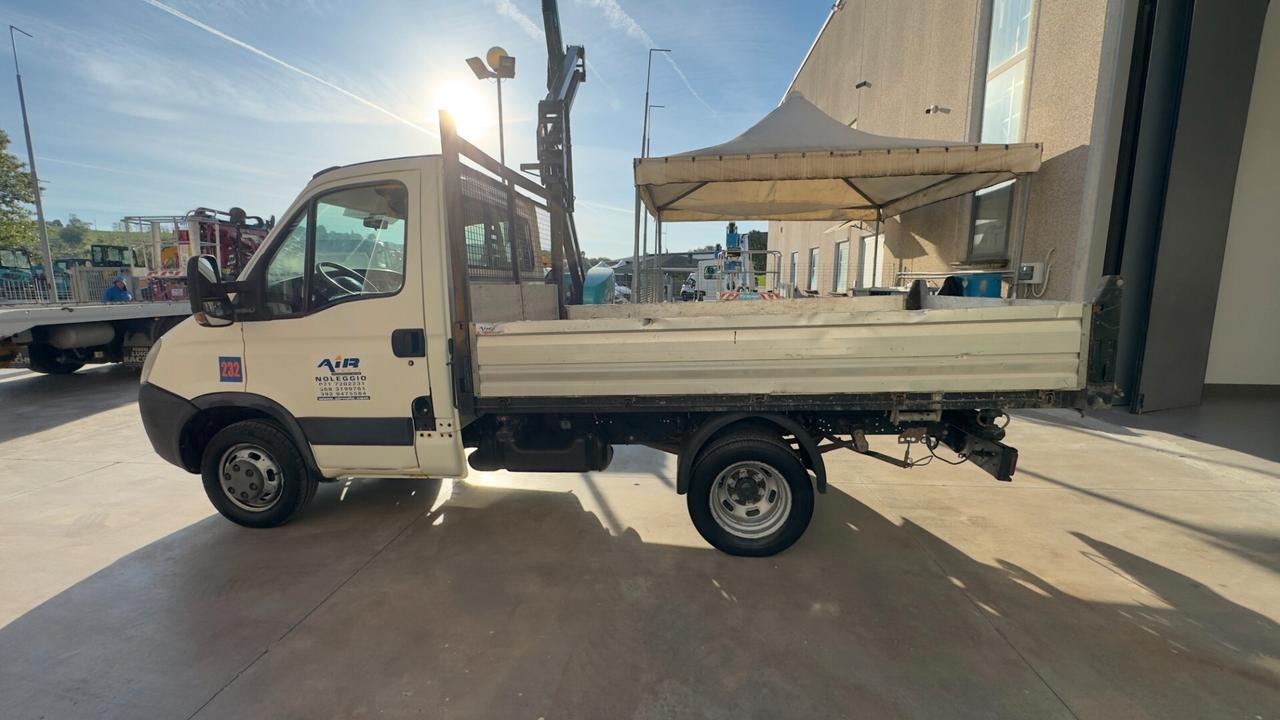 232 - Iveco 35/E4 Ribaltabile Trilaterale