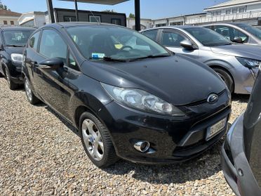 Ford Fiesta 1.4 TDCi 70CV 3 porte Titanium neopatentati