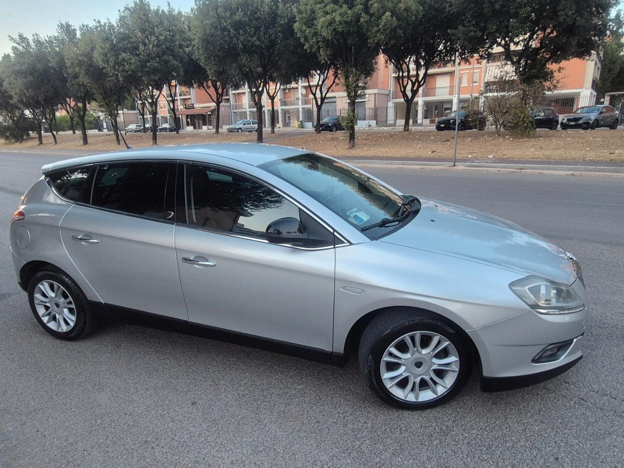 Lancia Delta 1.6 MJT gold anno 2011