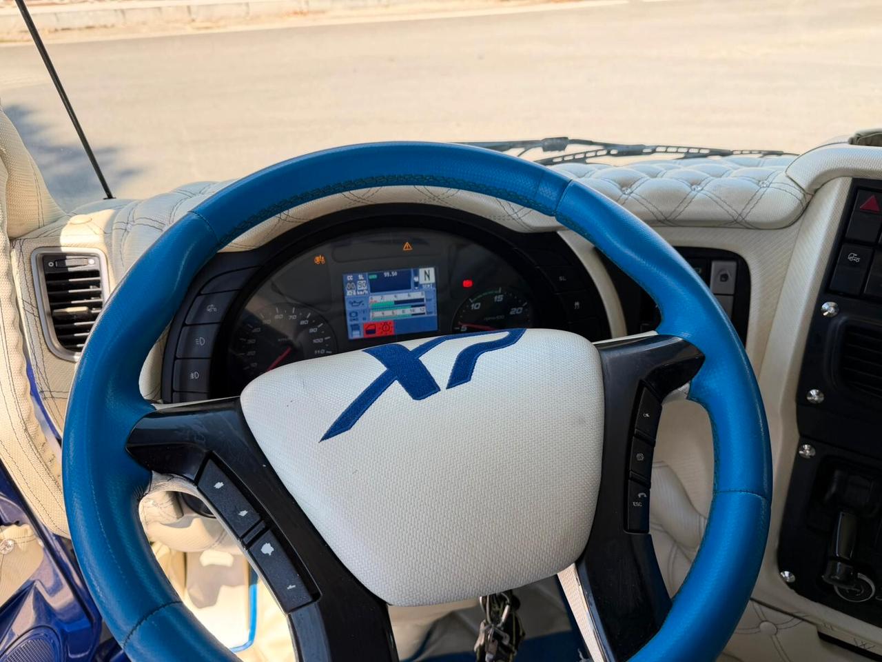 IVECO HI WAY 500