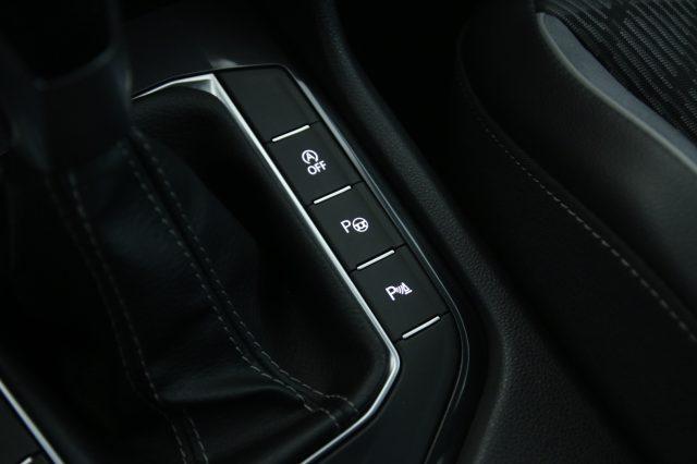 VOLKSWAGEN Tiguan 2.0 TDI 150 CV SCR DSG R-Line Black Pack/Matrix